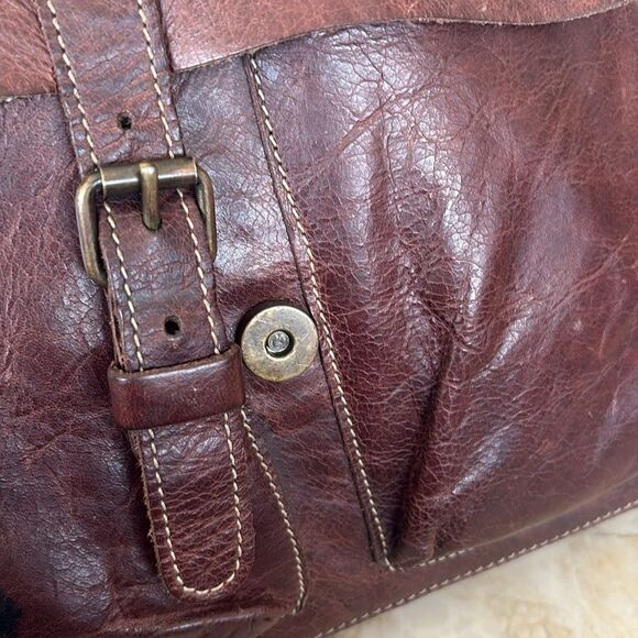 Vintage Roots Raider Leather Backpack / Crossbody - Picture 8 of 15